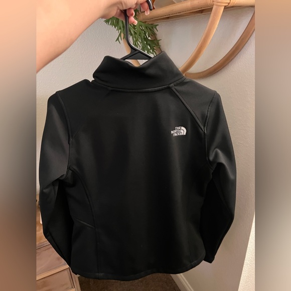 North face jacket - Picture 2 of 2